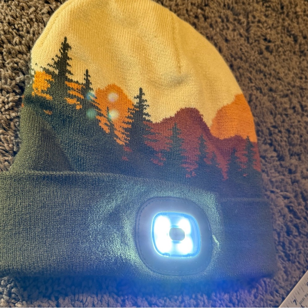 Night Scope Explorers Collection Knitted Rechargeable LED Beanie A 107